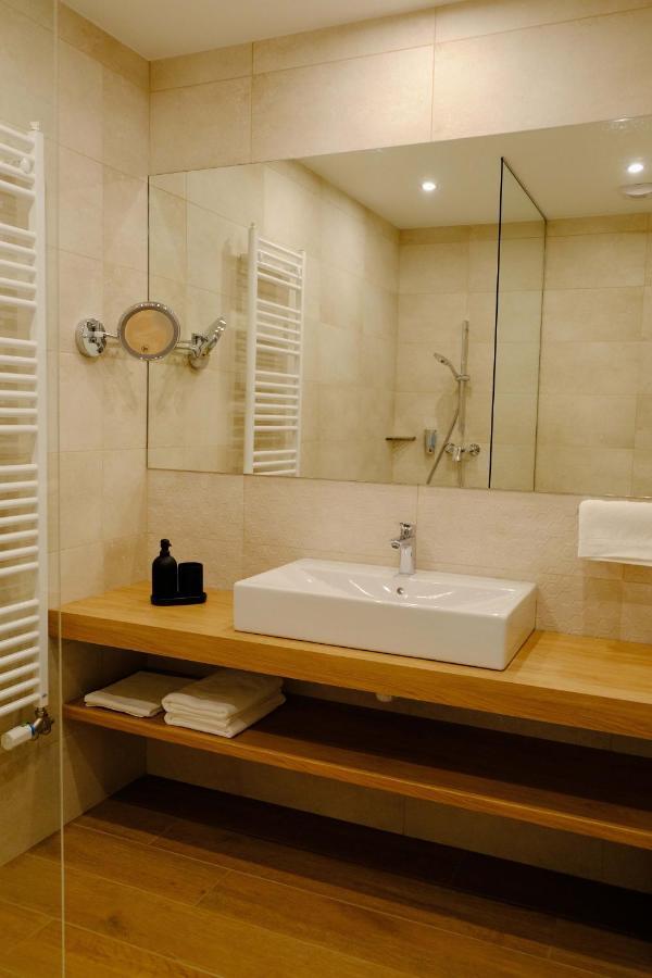 Kiraly Park Hotel Szombathely Eksteriør bilde