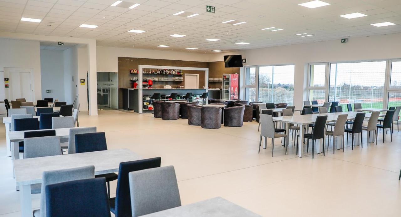 Kiraly Park Hotel Szombathely Eksteriør bilde